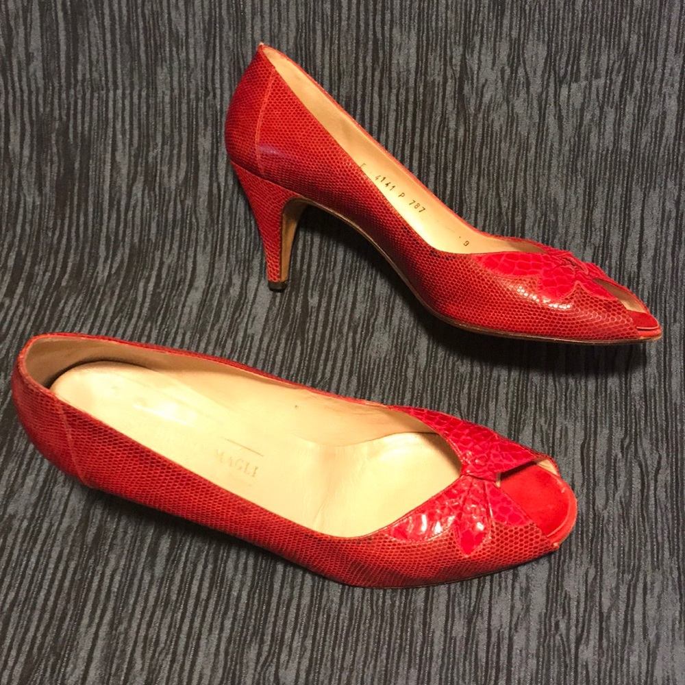 Red pumps by Bruno Magli